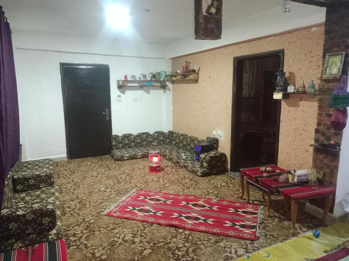 Local Home Wadi Musa Exterior foto